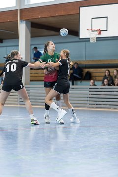 Bild 15 - wBJ HSG Kremperheide/Muensterdorf - HSG Joerl-Doppeleiche Vioel : Ergebnis: 34:23